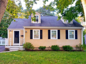 Spacious 4BR Home near Water Park, Pond & Beaches